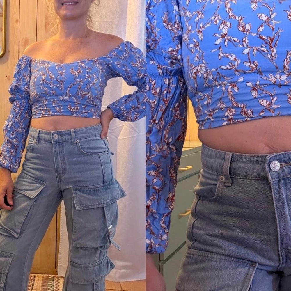 Blue Floral Off Shoulder Crop Top Womens Size Small‎ Blouse Flower Femenine